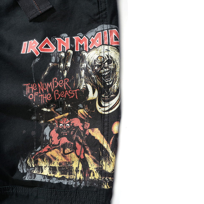 Laden Sie das Bild in Galerie -Viewer, Iron Maiden Cargo Hose Artikelbild 4
