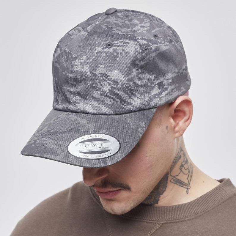 Laden Sie das Bild in Galerie -Viewer, Low Profile Baseball Cap &quot;Digital Camo&quot;
