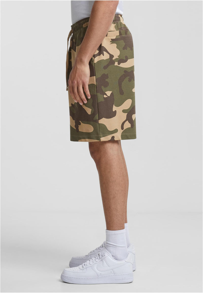 Laden Sie das Bild in Galerie -Viewer, Camo Shorts von Urban Classics
