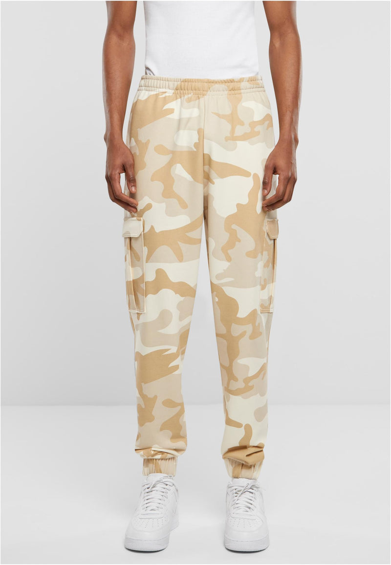 Laden Sie das Bild in Galerie -Viewer, Camo Jogginghose von Urban Classics
